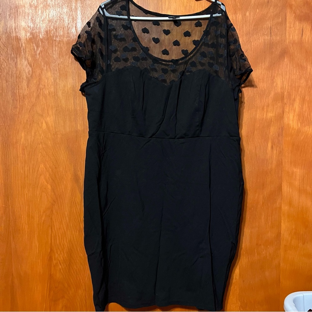 🔥Gorgeous🔥 Torrid bodycon heart mesh dress 🔥Rare🔥 size 22